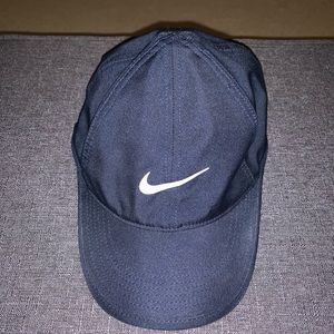 Nike dri fit hats (2)